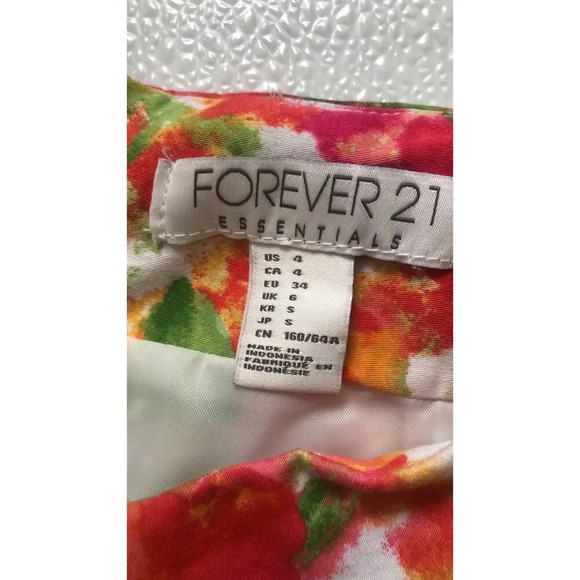 Forever21. Floral Pencil Skirt size 4 - Picture 8 of 13